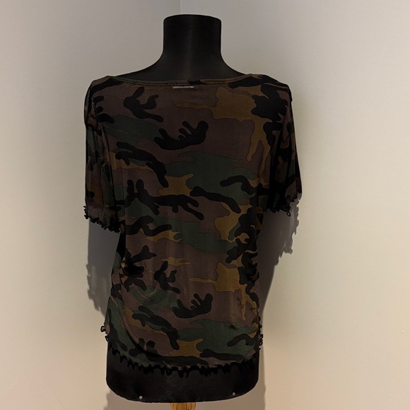 Fashion Nova Camouflage Short Sleeve Top - Picture 3 of 4